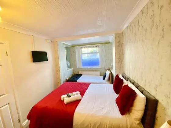 Comfort Dört Kişilik Oda, Banyolu/Duşlu