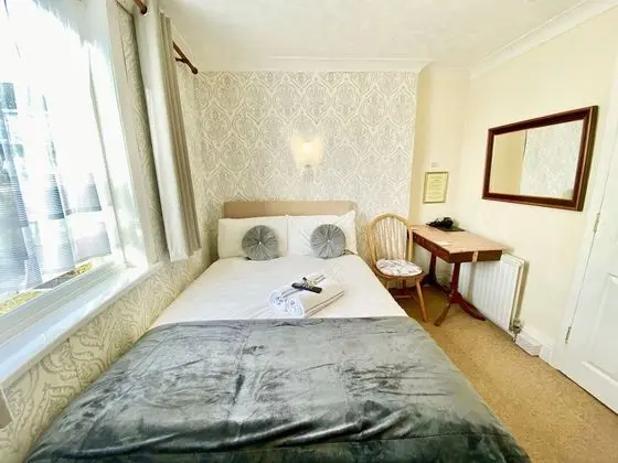 Standard Tek Büyük Yataklı Oda, Banyolu/Duşlu (Small Double, Small Room)