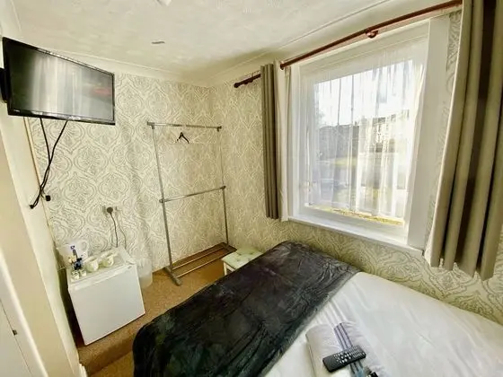 Standard Tek Büyük Yataklı Oda, Banyolu/Duşlu (Small Double, Small Room)