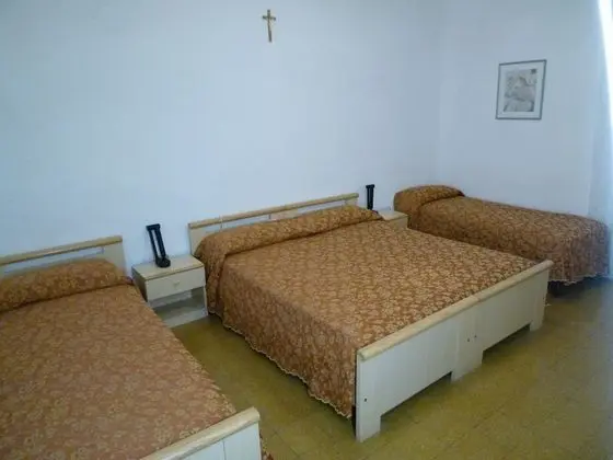 Dört Kişilik Oda (1 beach umbrella, 2 sun beds)