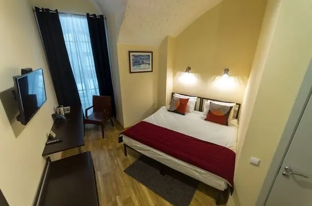 Tek Büyük Yataklı Oda