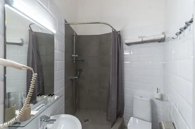 Tek Büyük Yataklı Oda