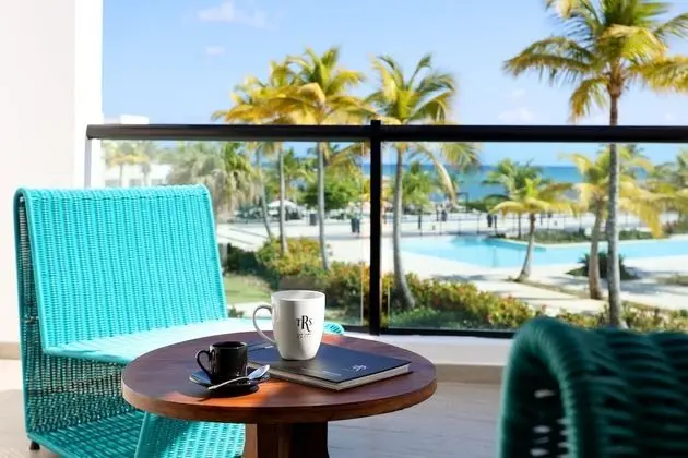 Junior Suite Poolside Ocean View + EXCLUSIVE Cap Cana Benefits
