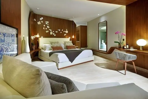 Junior Suite Beachside Ocean View