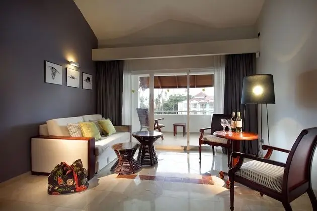 Junior Suite Poolside