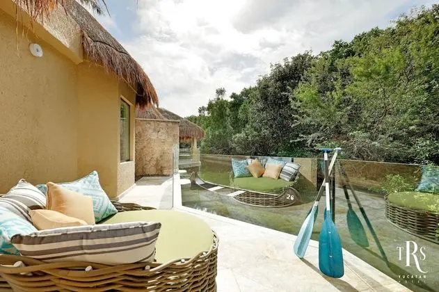 Romance Bungalow Single use by the lake