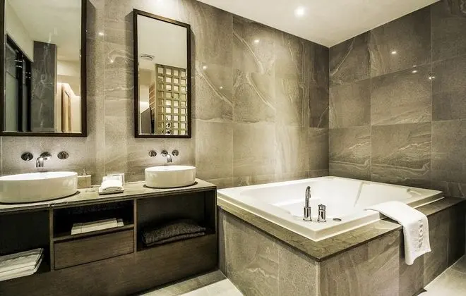 Royal Süit, Sigara İçilmez