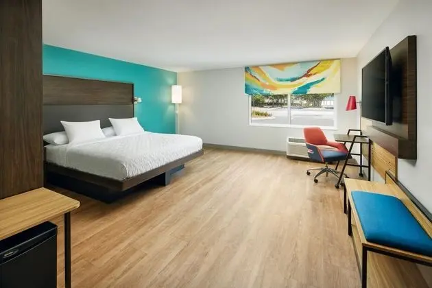 ADA King Room (Mobility & Hearing), Bathtub