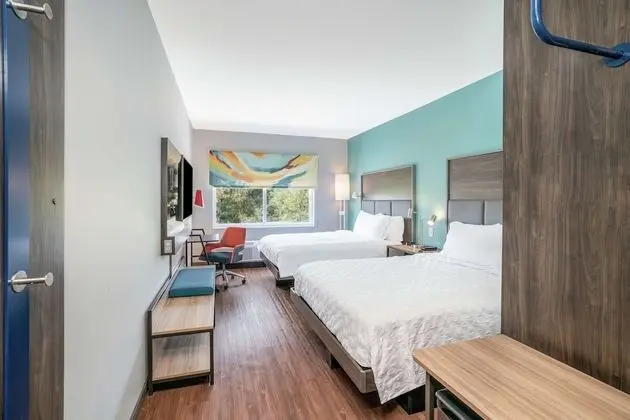 Oda, 2 Büyük (Queen) Boy Yatak, Engellilere Uygun (Hearing)