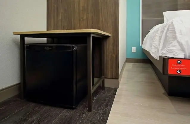Oda, 1 En Büyük (King) Boy Yatak, Engellilere Uygun (Hearing, Roll-in Shower)