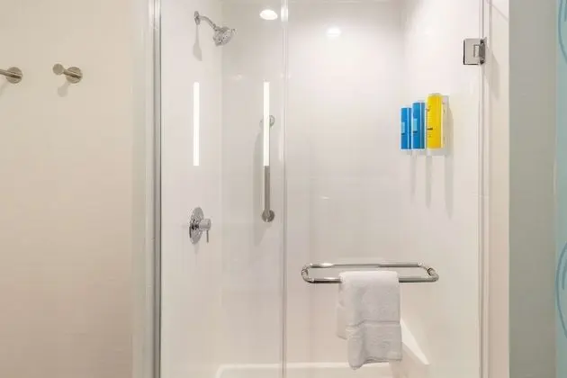 Oda, 1 En Büyük (King) Boy Yatak, Engellilere Uygun (Hearing)