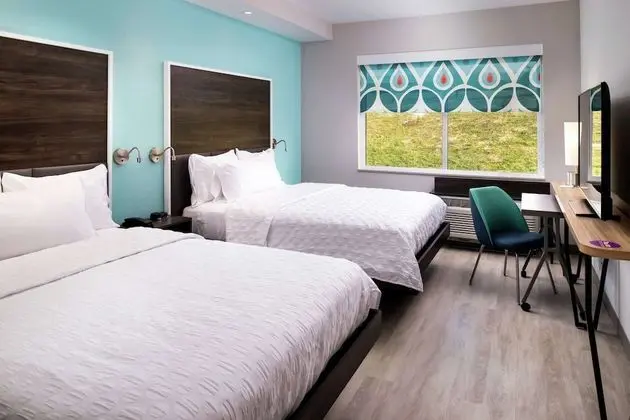 Oda, 2 Büyük (Queen) Boy Yatak, Engellilere Uygun (Hearing)