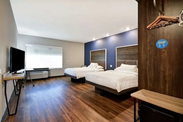 Oda, 2 Büyük (Queen) Boy Yatak, Engellilere Uygun, Küvet