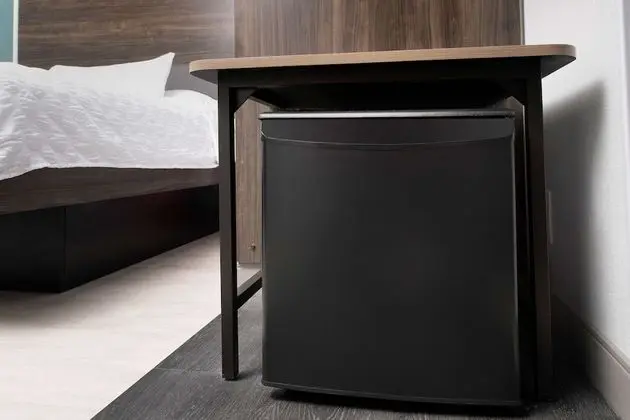 Oda, 1 En Büyük (King) Boy Yatak, Engellilere Uygun (Hearing, Roll-in Shower)