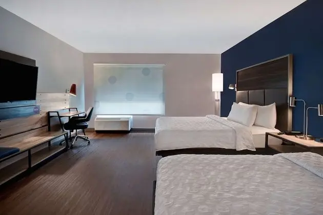 Oda, 2 Büyük (Queen) Boy Yatak, Engellilere Uygun, Küvet