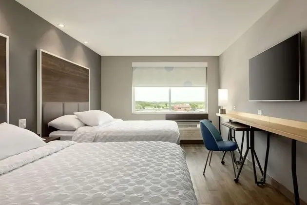 Oda, 2 Büyük (Queen) Boy Yatak, Engellilere Uygun (Hearing)