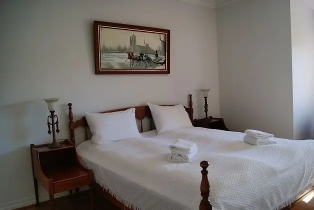 Tek Büyük Yataklı Oda, 1 Çift Kişilik Yatak