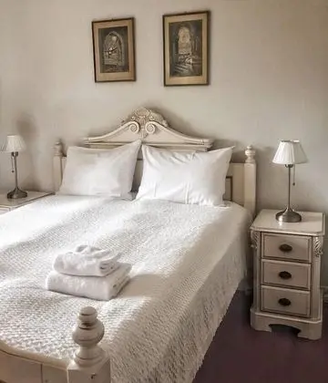 Tek Büyük Yataklı Oda, 1 Çift Kişilik Yatak