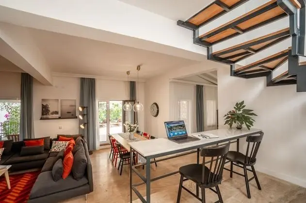 Villa 4+1 Oda, Deniz Manzaralı