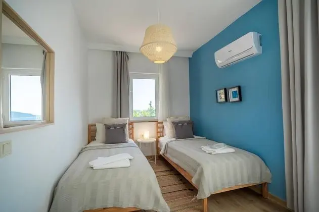Villa 4+1 Oda, Deniz Manzaralı