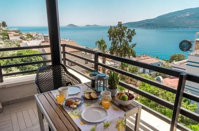 Çatı Katı Standart Oda, Deniz Manzaralı