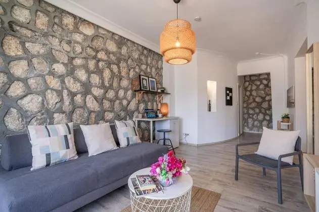 Corner Suite, Kara veya Havuz Manzaralı