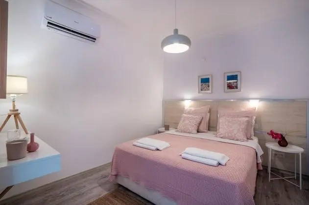 Suite, Kara ve Havuz Manzaralı