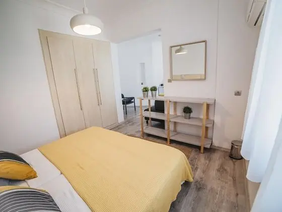 Suite, Kara ve Havuz Manzaralı