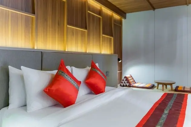 Deluxe Oda, 1 En Büyük (King) Boy Yatak, Balkon