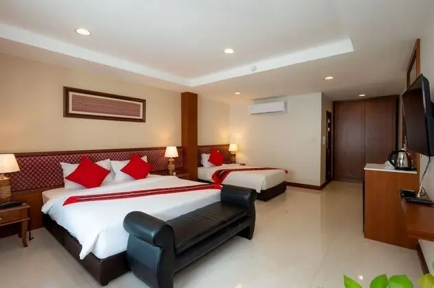 Deluxe Üç Kişilik Oda