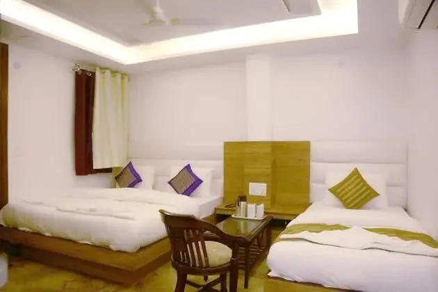 Deluxe Üç Kişilik Oda