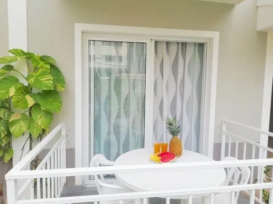 Deluxe Stüdyo Süit, 2 Çift Kişilik Yatak, Havuz Manzaralı
