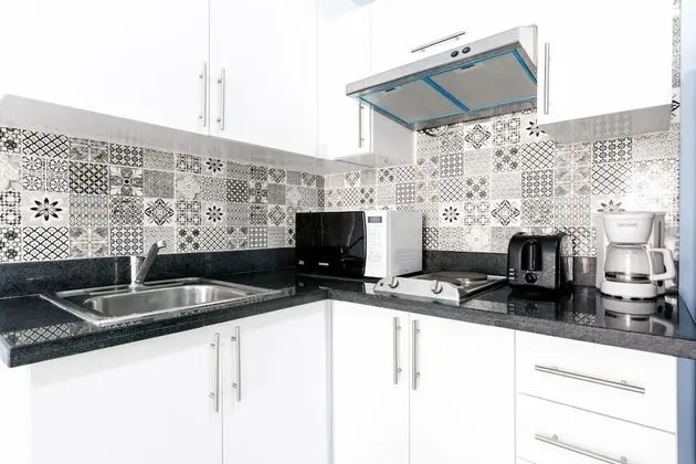 Deluxe Stüdyo, Havuz Kullanımı, Şehir Manzaralı