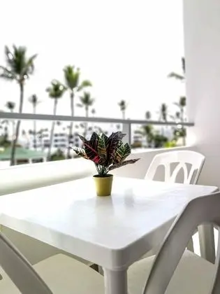 Deluxe Stüdyo, Havuz Kullanımı, Şehir Manzaralı