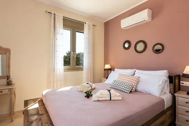 Family Villa, 4 Yatak Odası, Kişiye Özel Havuzlu
