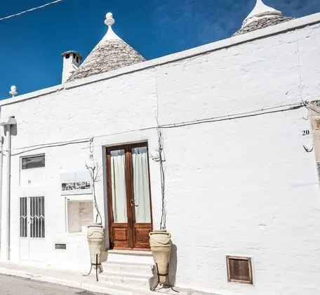 Junior Ev (Il Trullo del Falconiere)