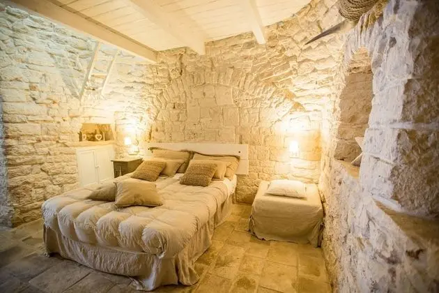 Romantic Süit (Il Trullo della Massaia)