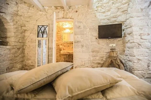 Romantic Süit (Il Trullo della Massaia)