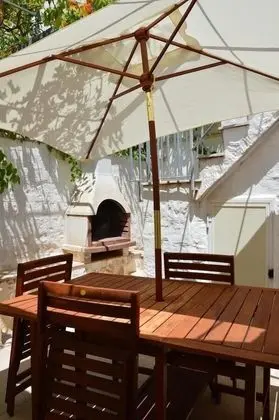 Traditional Ev, 2 Yatak Odası, Bahçeli