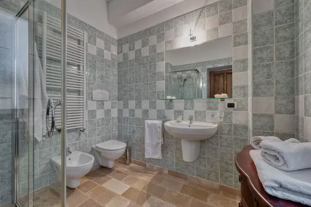 Tek Büyük Yataklı Oda (Cummersa Pascoli)