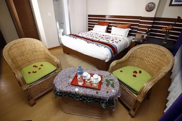 Deluxe Tek Büyük Yataklı Oda, 1 Büyük (Queen) Boy Yatak
