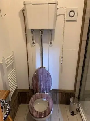 Comfort Kulübe, Özel Banyo (Cherry Pickers)