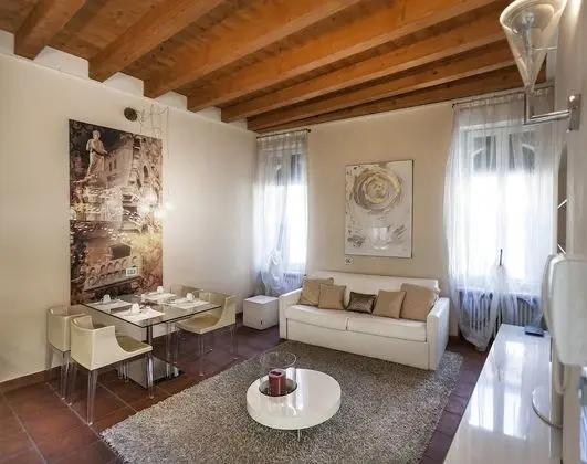 Apart Daire, 1 Yatak Odası (Shakespeare House-Via D.Filippini 2)