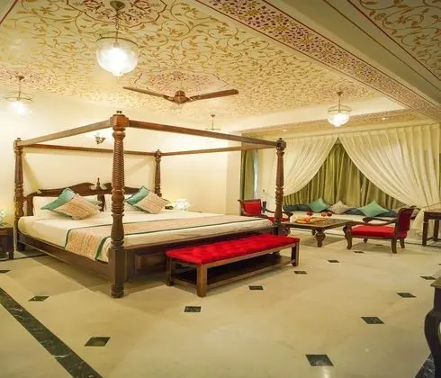 Royal Tek Büyük Yataklı Oda