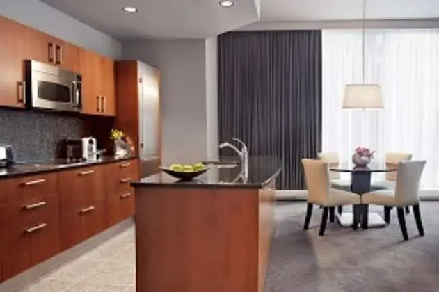 Deluxe Süit, 1 Yatak Odası, Şehir Manzaralı (1 King Bed)