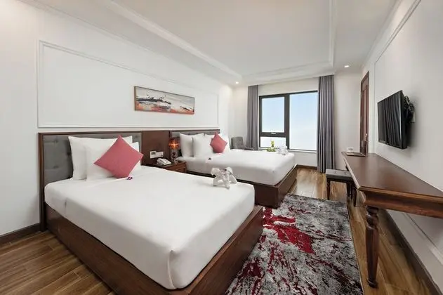 Deluxe Üç Kişilik Oda