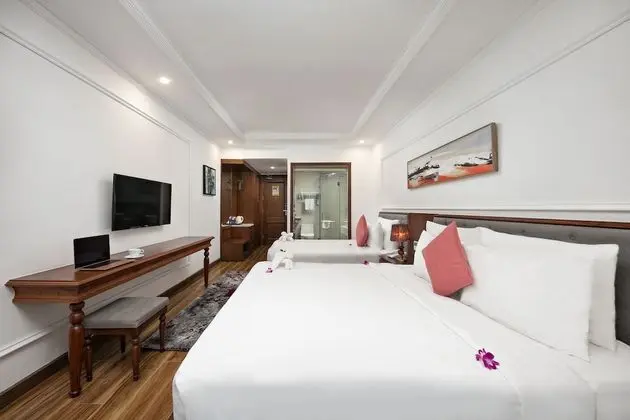 Deluxe Üç Kişilik Oda