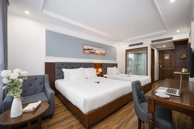 Deluxe Üç Kişilik Oda