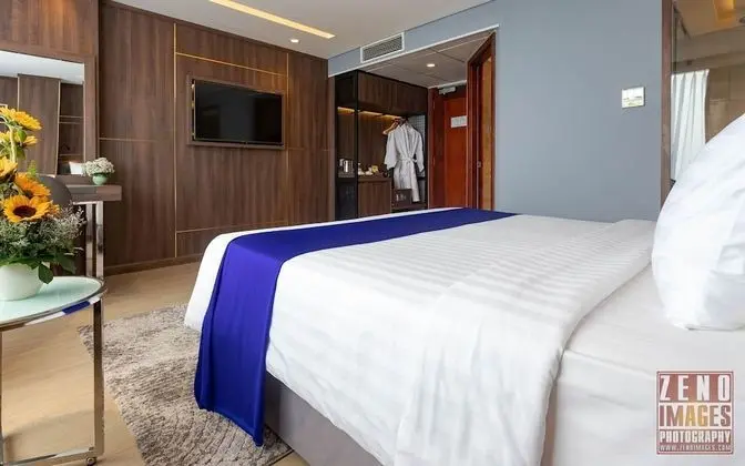 Deluxe Tek Büyük Yataklı Oda, Deniz Manzaralı