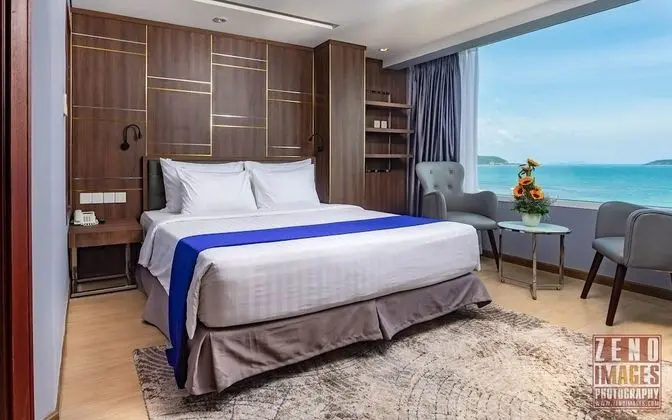 Deluxe Tek Büyük Yataklı Oda, Deniz Manzaralı